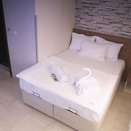 Golden Stone Butik Otel Çeşme Exterior photo