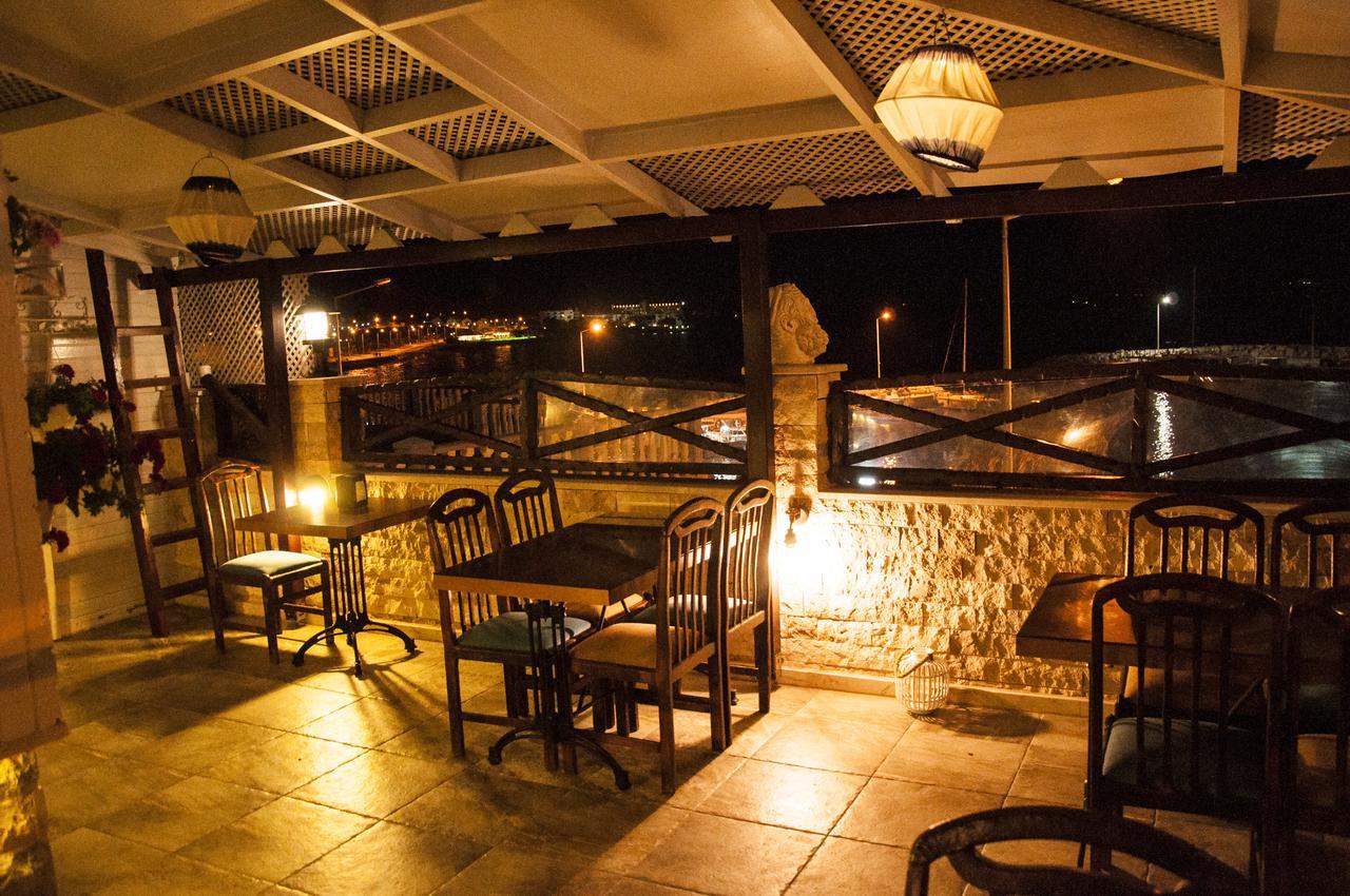 Golden Stone Butik Otel Çeşme Exterior photo